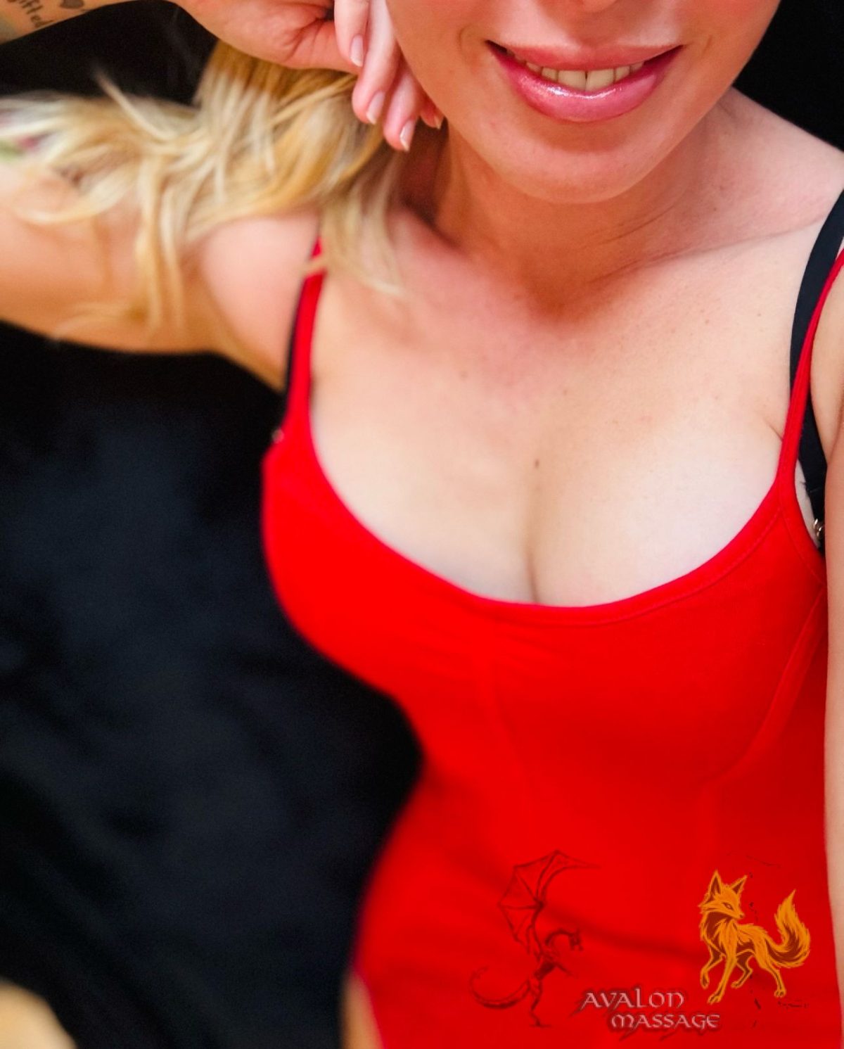 Elsa - masseuse in Salon Avalone