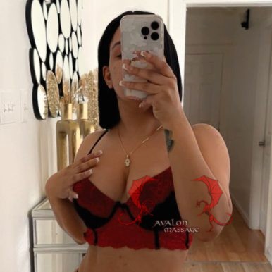 Mia - Nuru Massage Specialist