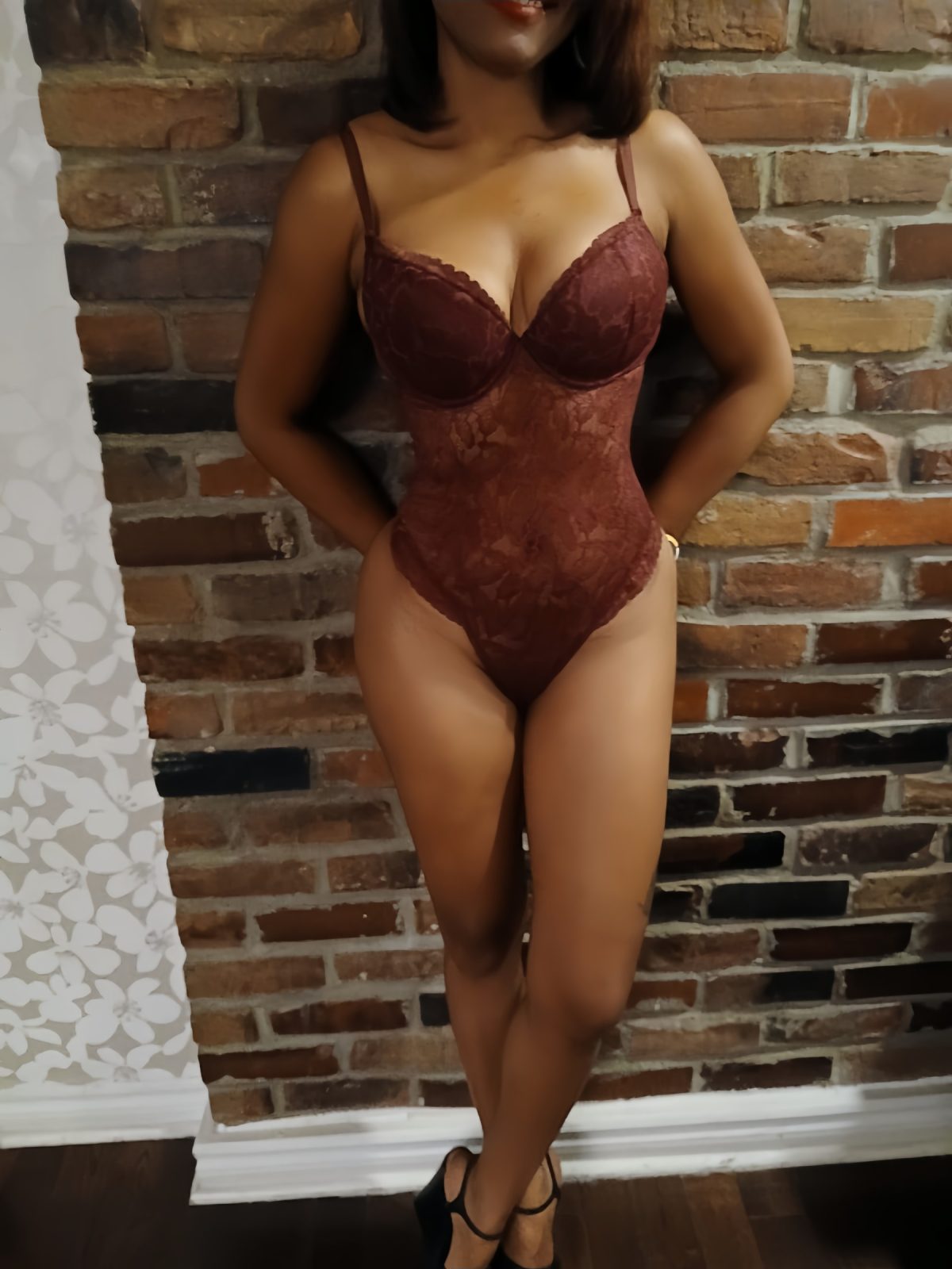 Lea - masseuse in Salon Avalone